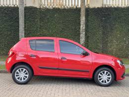 RENAULT - SANDERO - 2017/2017 - Vermelha - R$ 39.900,00