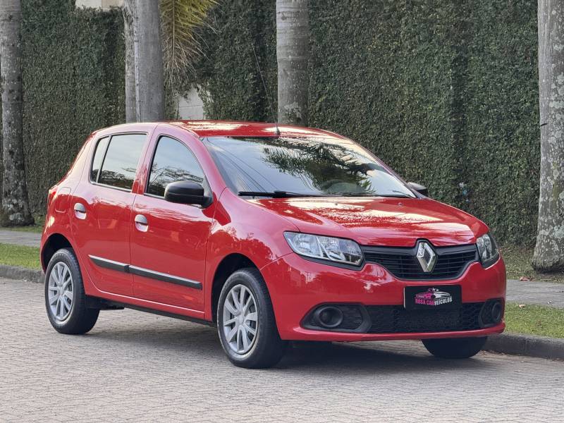 RENAULT - SANDERO - 2017/2017 - Vermelha - R$ 39.900,00