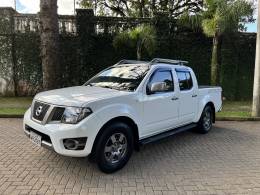 NISSAN - FRONTIER - 2015/2014 - Branca - R$ 92.900,00