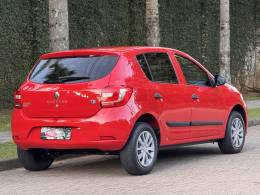 RENAULT - SANDERO - 2017/2017 - Vermelha - R$ 39.900,00