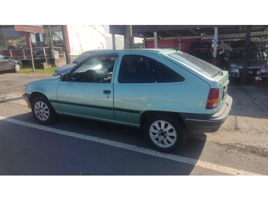 CHEVROLET - KADETT - 1995/1995 - Prata - R$ 8.900,00