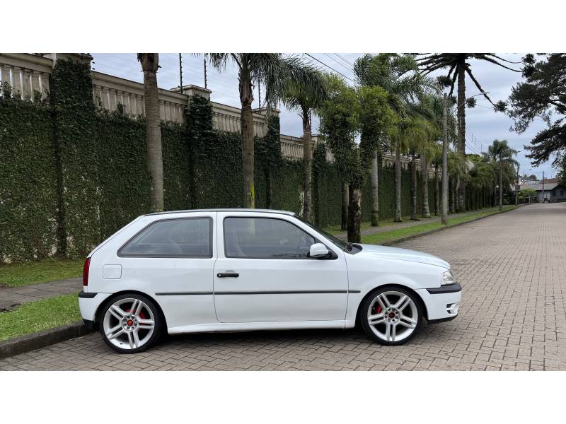 VOLKSWAGEN - GOL - 2001/2001 - Branca - R$ 13.900,00