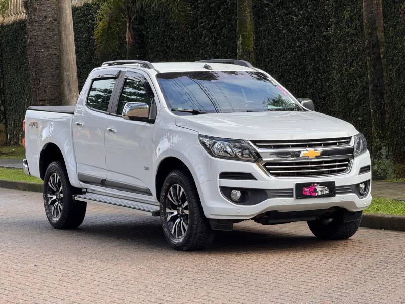 CHEVROLET - S10 - 2020/2020 - Branca - R$ 159.900,00