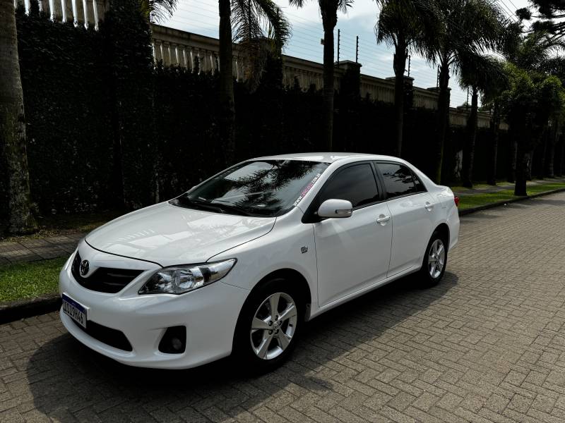 TOYOTA - COROLLA - 2012/2012 - Branca - R$ 65.900,00