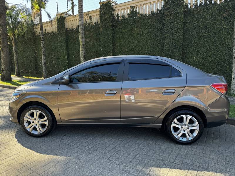 CHEVROLET - PRISMA - 2014/2014 - Cinza - R$ 49.900,00